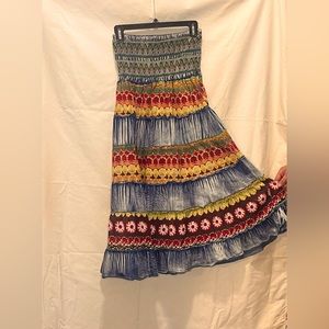 No brand embroidered strapless dress